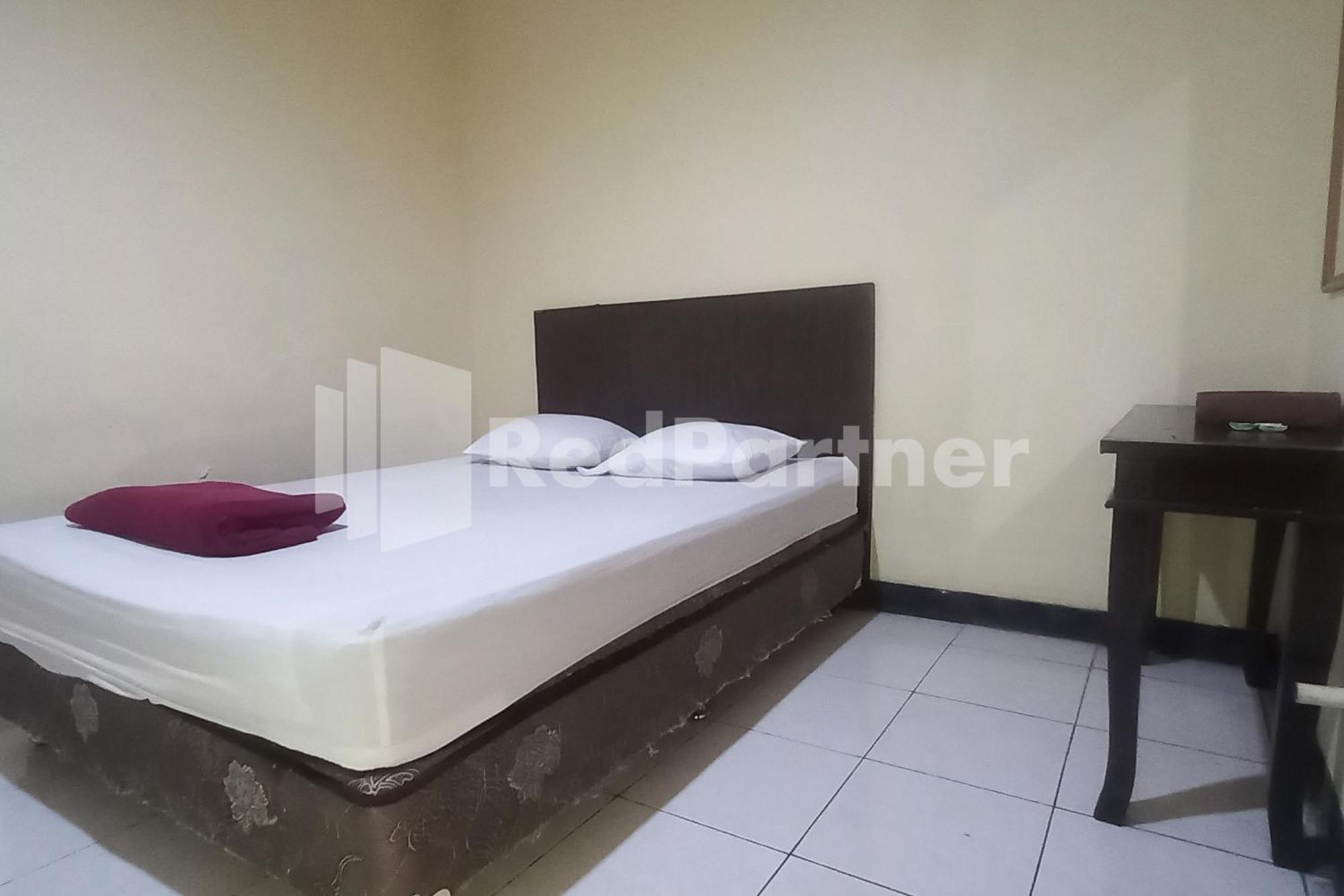 Hotel Palem 2 Syariah Malang Redpartner Exteriör bild