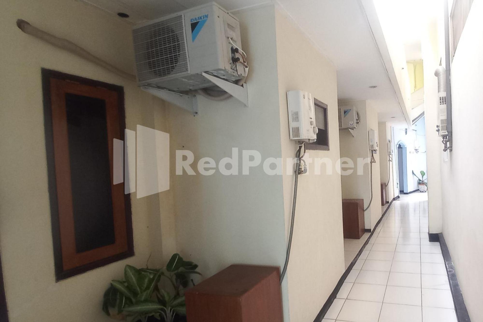 Hotel Palem 2 Syariah Malang Redpartner Exteriör bild