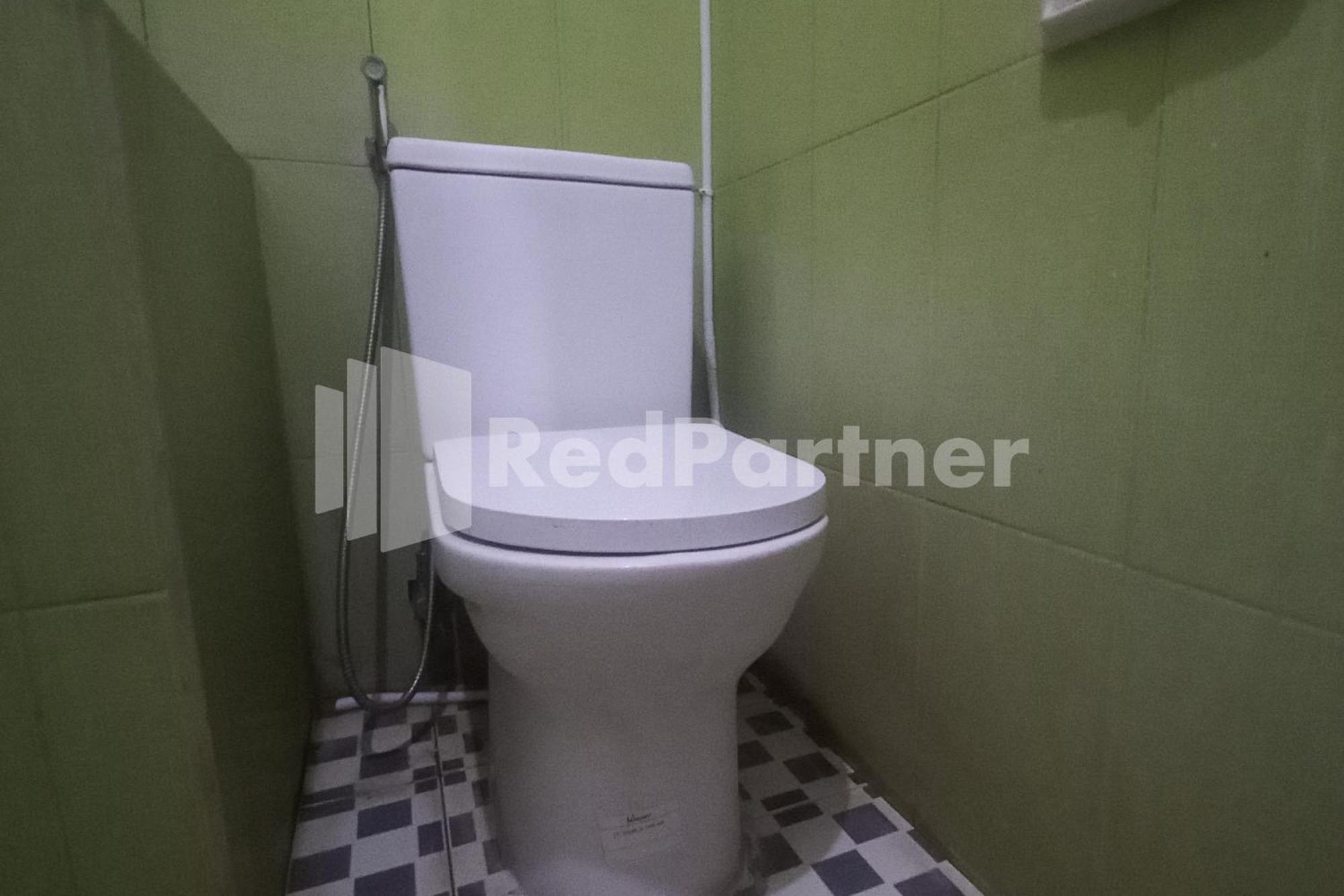 Hotel Palem 2 Syariah Malang Redpartner Exteriör bild